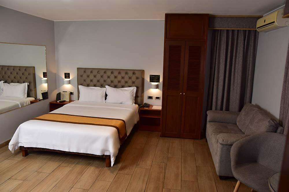 Serenzza Hotel Lima Exterior photo